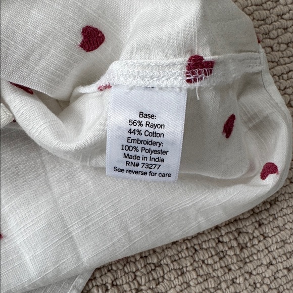 Lauren Conrad Embroidered Heart Blouse NWOT - Picture 5 of 5